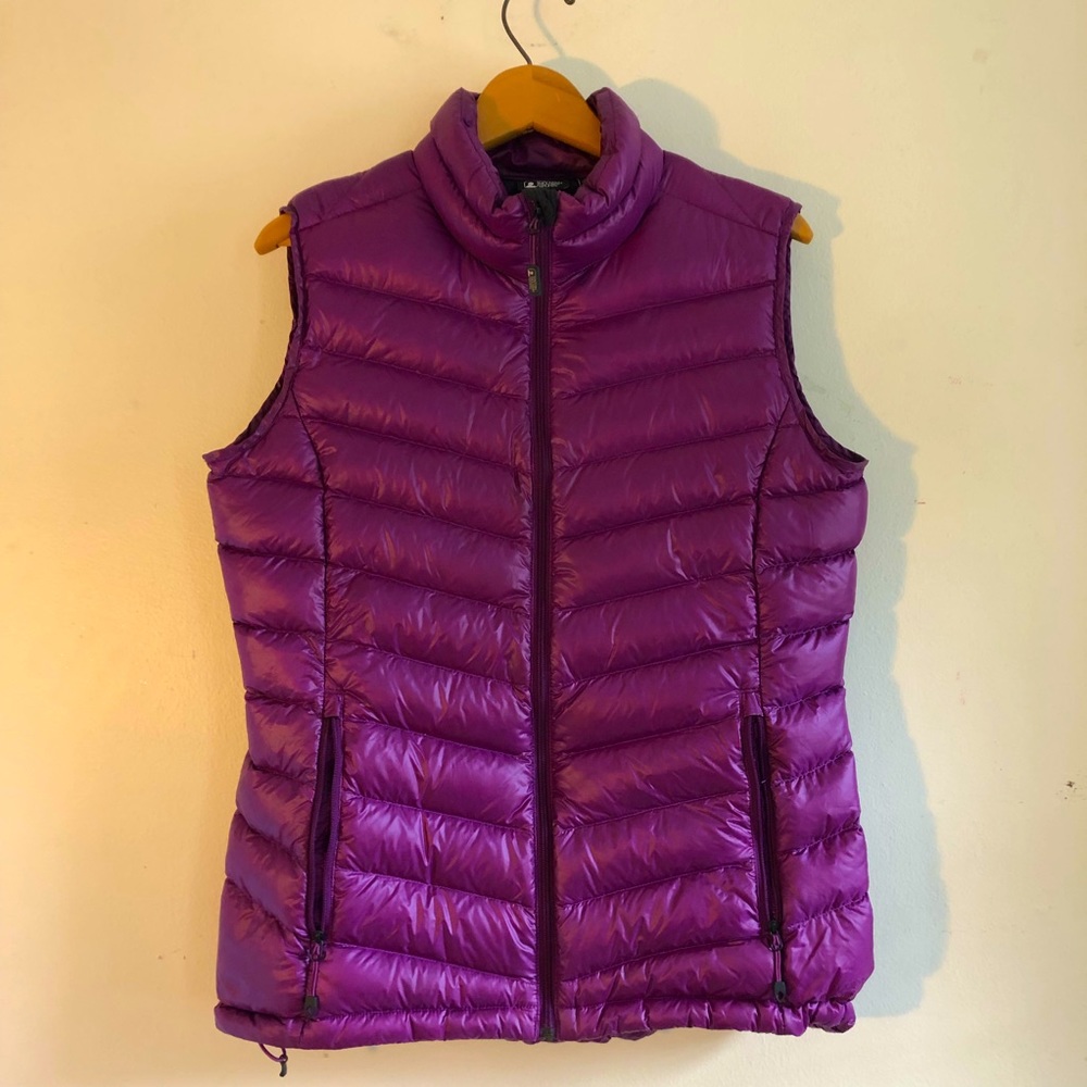 Eastern Mountain Sports down puffer vest women’s M